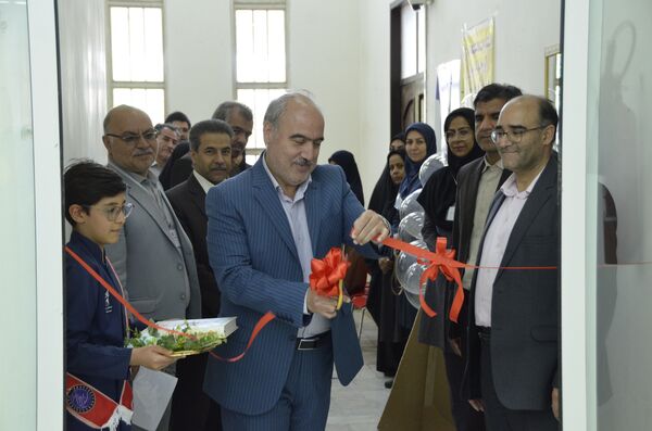افتتاح نمایشگاه پژوهش های دانش آموزی در چارچوب جشنواره جابر بن حیان 