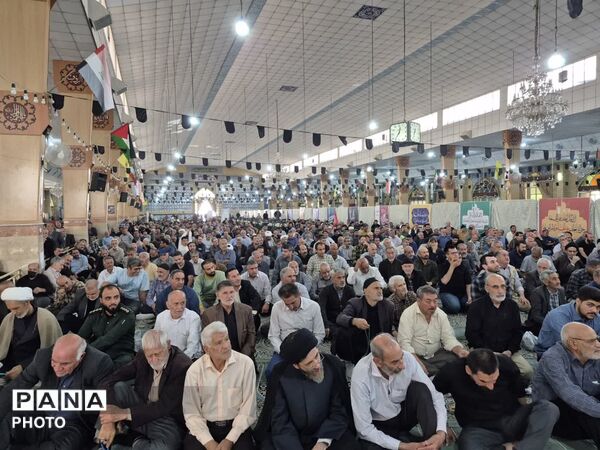 نماز جمعه در مصلی امام خمینی پاکدشت 