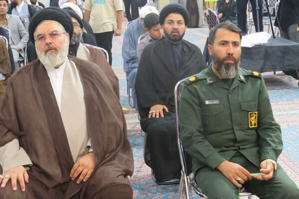  پیشوا در شب وداع؛ عالمان دینی و مسئولان با امام خویش پیمان دوباره بستند