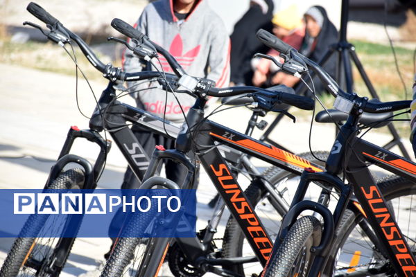 پیاده روی بزرگ خانوادگی فجرانه 