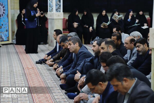 هم‌نوایی جامعه فرهنگیان تهران در سوگ رهبر شهید