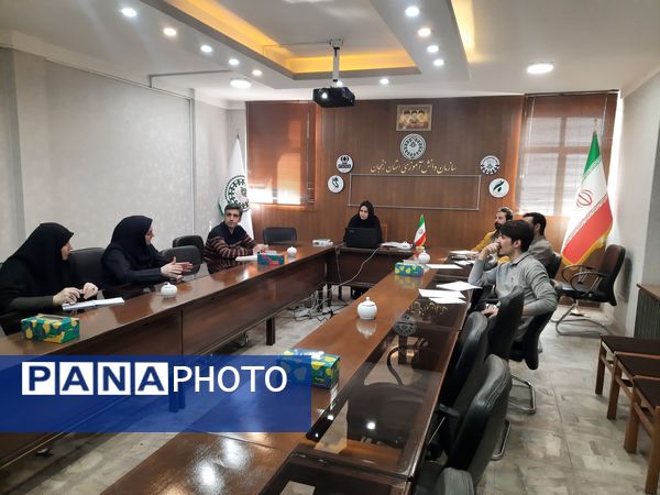 برگزاری جلسه هماهنگی اردوی تمشک