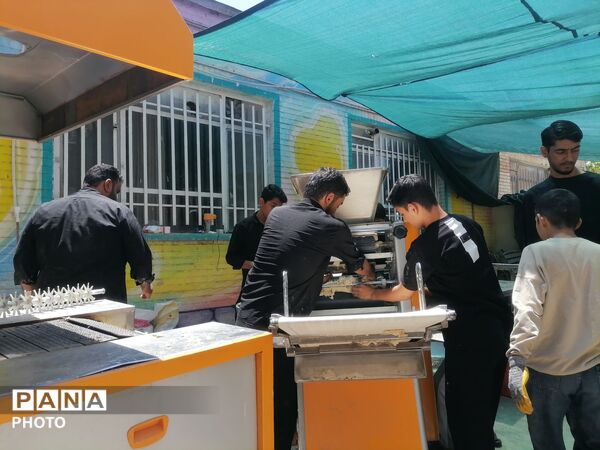 مدارس ناحیه دو مشهد در تکاپوی پذیرایی از زائرین آقای شهید