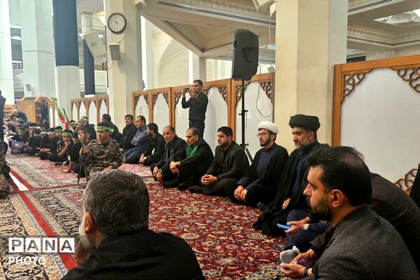 نوجوانان عاشورایی در حرم شاهچراغ(ع) - 3