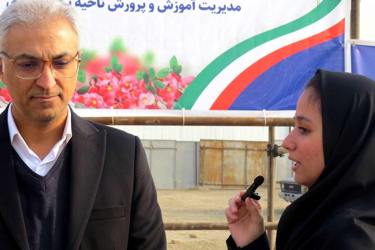 خشت‌گذاری یک مدرسه، یعنی ساختن آینده و فرو ریختن دیوارهای جهل