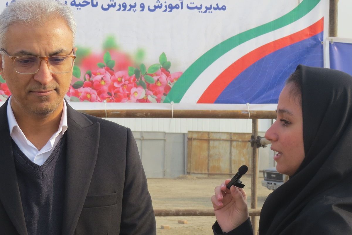 خشت‌گذاری یک مدرسه، یعنی ساختن آینده و فرو ریختن دیوارهای جهل