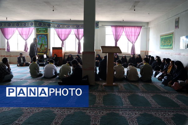 دوره تربیت مربی پیشتاز سازمان دانش‌آموزی شهرستان رباط‌کریم