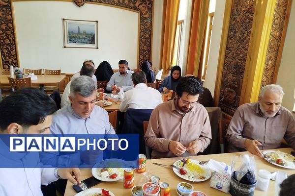 برگزاری اردوی انتخابی تیم ملی دانش آموزی فوتسال با حضور جمعی از مسئولان در ناحیه دو شهرری 