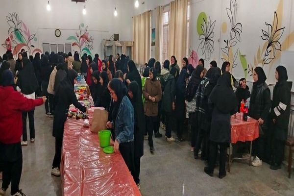 برپایی نمایشگاه و بازارچه کارو فناوری در دبیرستان شهید مجید دهنوی نیشابور