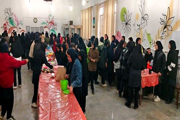 برپایی نمایشگاه و بازارچه کارو فناوری در دبیرستان شهید مجید دهنوی نیشابور