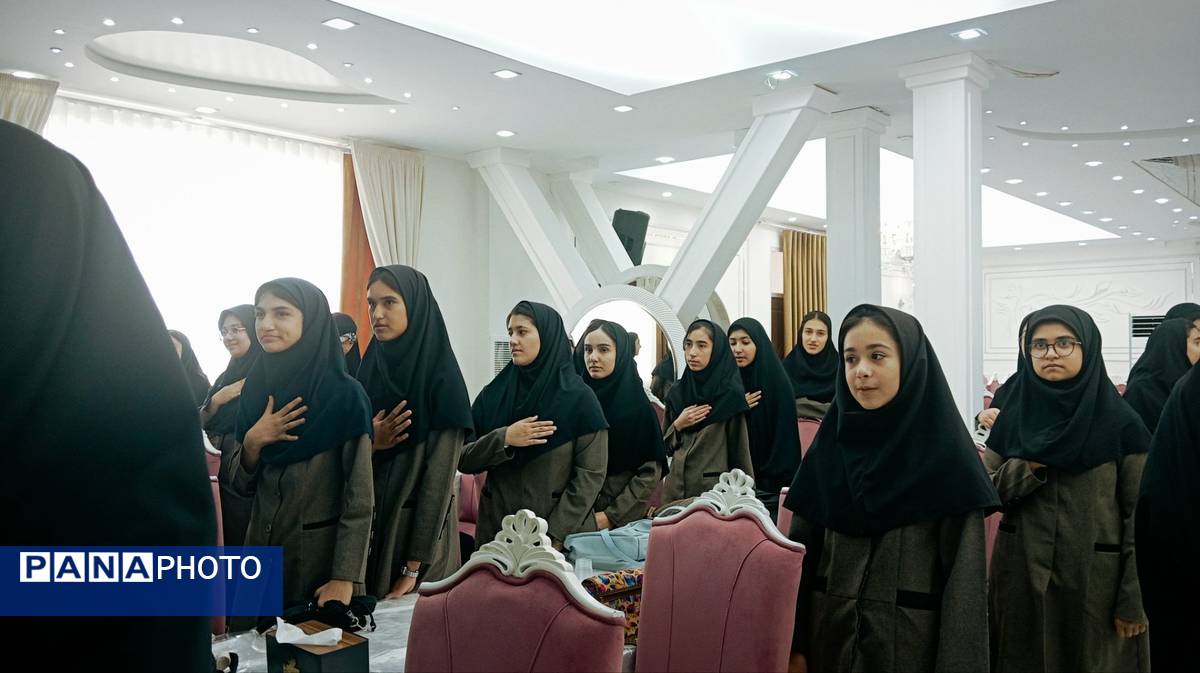  جشن ستارگان مدرسه نمونه اندیشه در شهرستان کاشمر