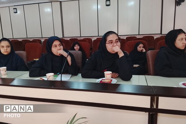 آغاز مسیر خبرنگاری دانش‌آموزان متوسطه شهریار