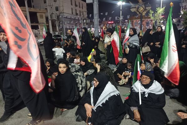 مراسم بزرگداشت شهدای تازه تفحص‌شده مدرسه «شجره طیبه» میناب