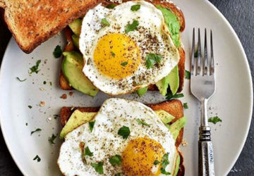 صبحانه نقش مهمی در عملکرد شناختی، یادگیری و تمرکز دانش آموزان دارد