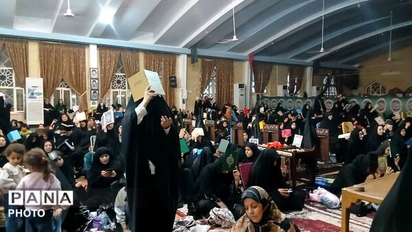 مراسم احیای شب بیست و سوم ماه رمضان در لارستان 