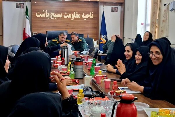 نشست بانوان تأثیرگذار طایفه گرهرگان با محوریت نقش زنان در توسعه اجتماعی و فرهنگی