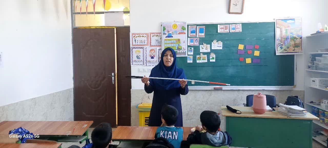 گرامیداشت روز جهانی نابینایان در آموزشگاه شهید محمد منتظر قائم خاتم