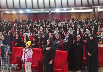 ساختمان صبا میزبان همایش مادر دختری