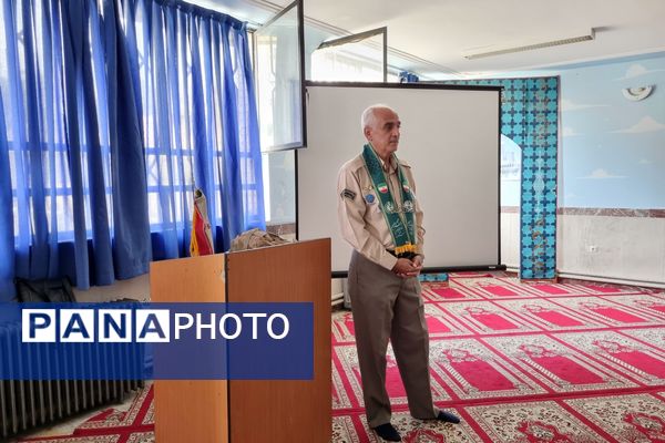 بازدید رئیس سازمان دانش‌آموزی کردستان و ارزیابان کشوری از روند فعالیت پیشتازان