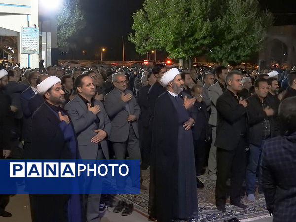 اجتماع بزرگ عزاداران شهدای خدمت در گلزار شهدای نیشابور