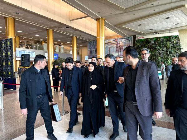 بازدید وزیر راه و شهرسازی از روند خدمات‌رسانی زائران در ایام پایانی دهه صفر
