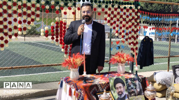 جشن شکوفه‌ها در دبستان دخترانه فرهنگیان یاسوج