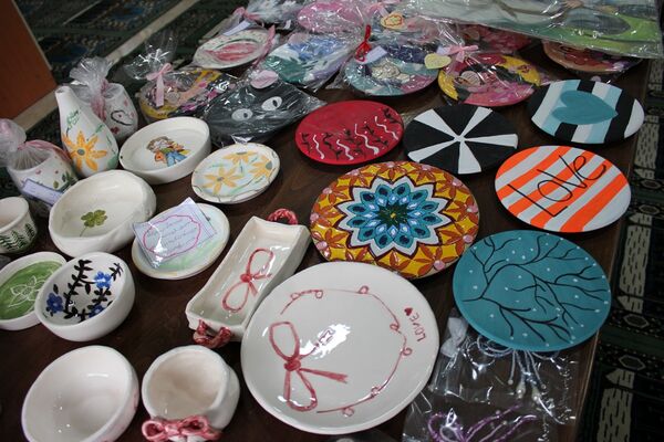 بازدید مدیر کانون فرهنگی هدایت از نمایشگاه آثار تجسمی دانش‌آموزان سوده