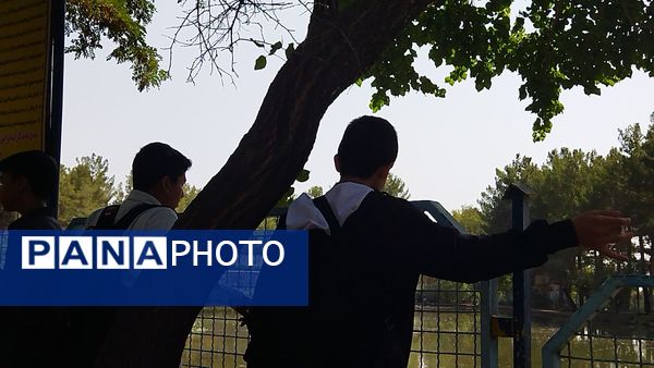 بازدید دانش آموزان پایه دهم دبیرستان شاهد ابوذر غفاری از سد اردوگاه باغرود 