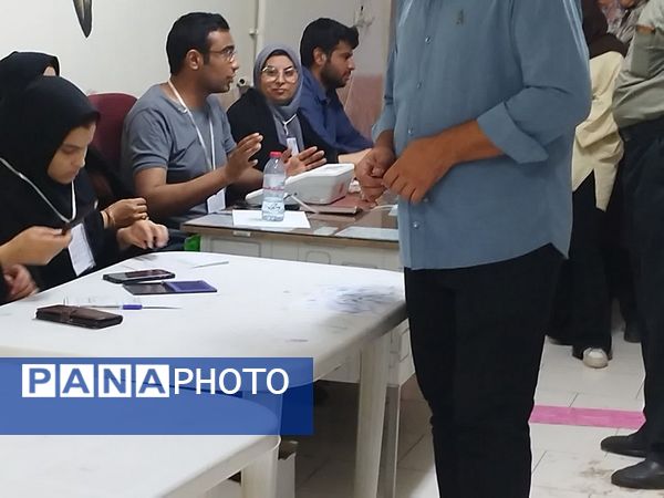 حضور مردم شهر کرمان در دور دوم انتخابات ریاست‌جمهوری