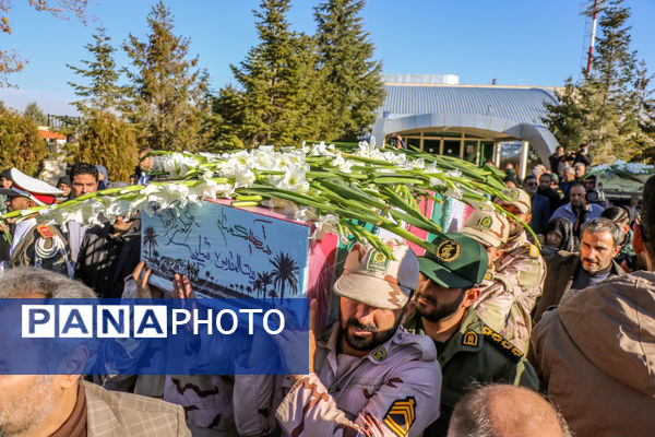  استقبال مردم ارومیه از شهدای گمنام دفاع مقدس