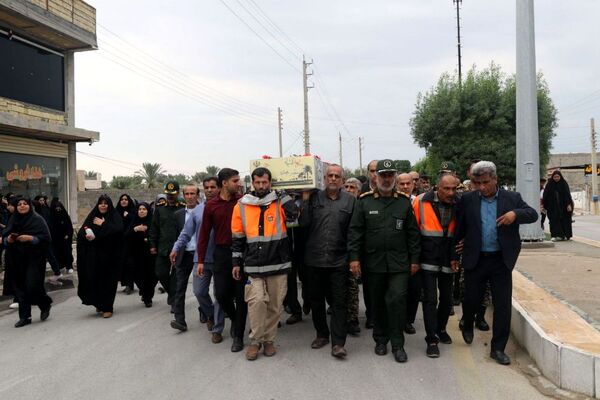 استقبال از پیکر مطهر شهید گمنام در اهرم تنگستان 