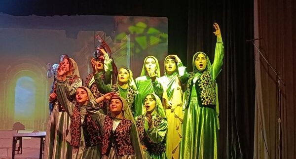 نمایش هیولا‌کش در تئاتر کودک