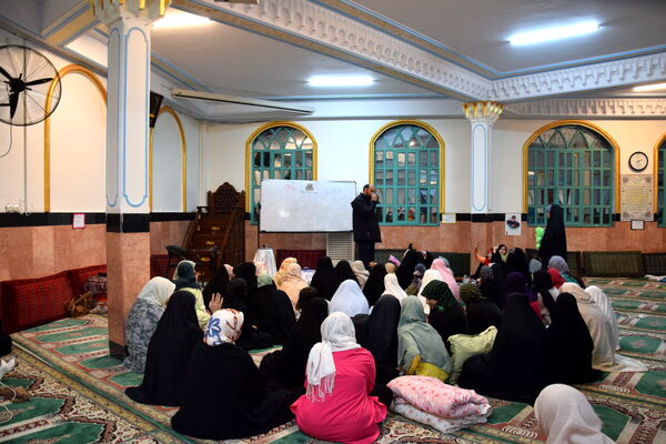 حضور دانش‌آموزان ناحیه یک کرج در نخستین روز اعتکاف دانش‌آموزی