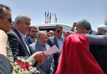 کلنگ زنی واحد آموزشی در طرح نهضت ملی مسکن عنبرآباد