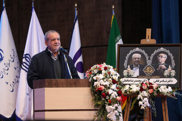 رئیس‌جمهور پزشکیان: هم درد و هم درمان ما در آموزش و پرورش است