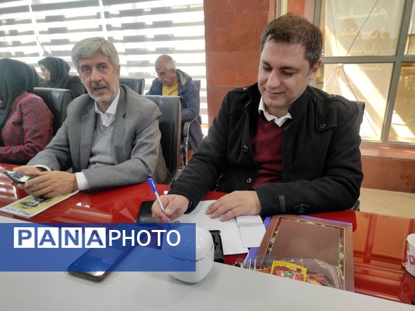  نشست خبری رئیس شورای شهر اصفهان با خبرنگاران