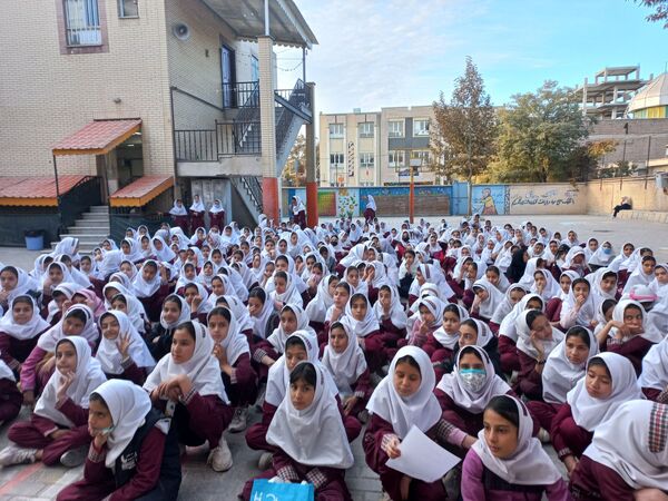 جلسه توجیهی  سفیران سلامت دبستان دخترانه شطیطه۲
