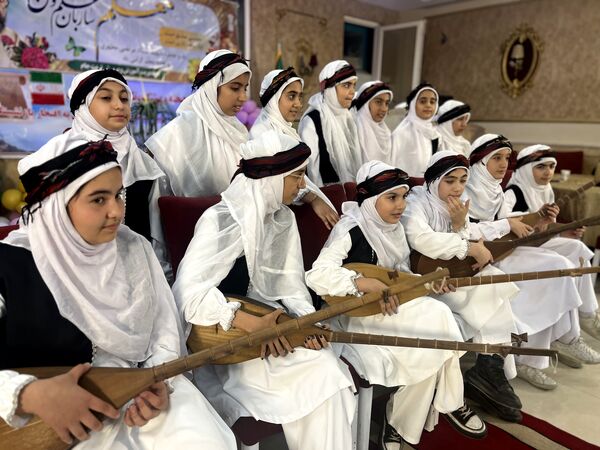 مراسم تجلیل از دبیران بازنشسته آموزش و پرورش در شهرستان تربت جام