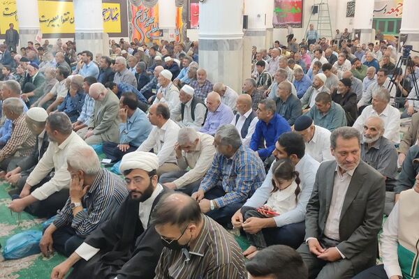 نماز جمعه عبادی سیاسی این هفته شهرستان‌قرچک