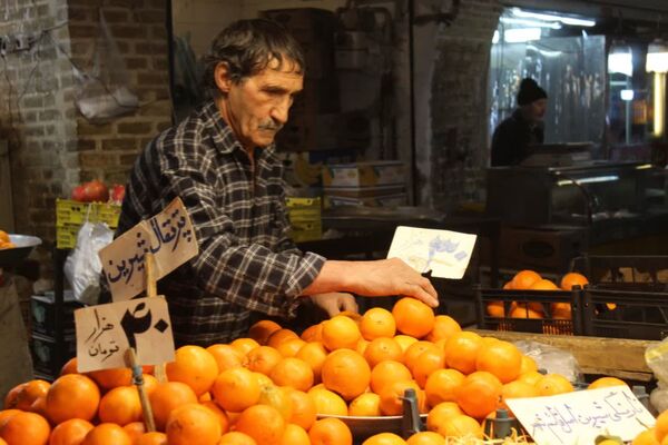 بازار داغ یلدا در زنجان