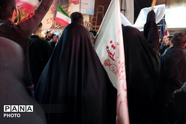 تشییع پیکر شهید محمدحسین عزیزی و شهیده حاجیه خانم صلح‌جو