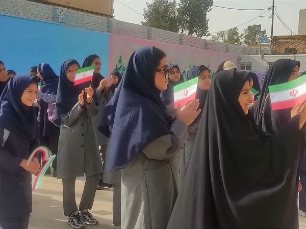  جشن جوانه ها در دبیرستان رفعت کاشمر