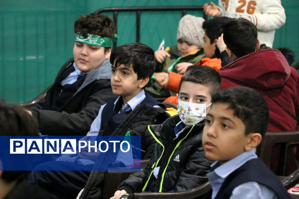 رونمایی از کتاب «سردار ایرانی» ویژه نوجوانان در قم