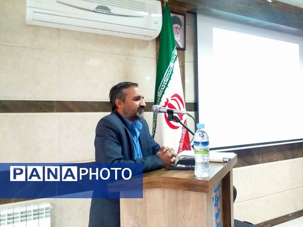 جلسه توجیهی راهبران و ناظران اقامه نماز مدارس مشهد مقدس