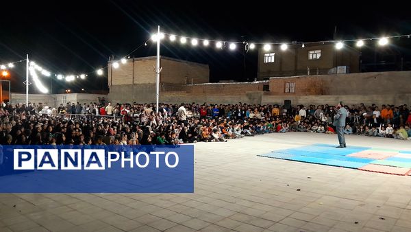 برگزاری جنگ شادی خانوادگی در مصلی شهر سلامی به مناسبت عید سعید فطر