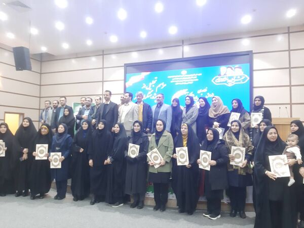 تجلیل از معلمان پژوهنده و دانش‌آموزان پژوهشگر در شهرستان قدس