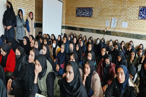 کارگاه آسیب‌شناسی اجتماعی دبیرستان دخترانه الزهرا منطقه دیشموک
