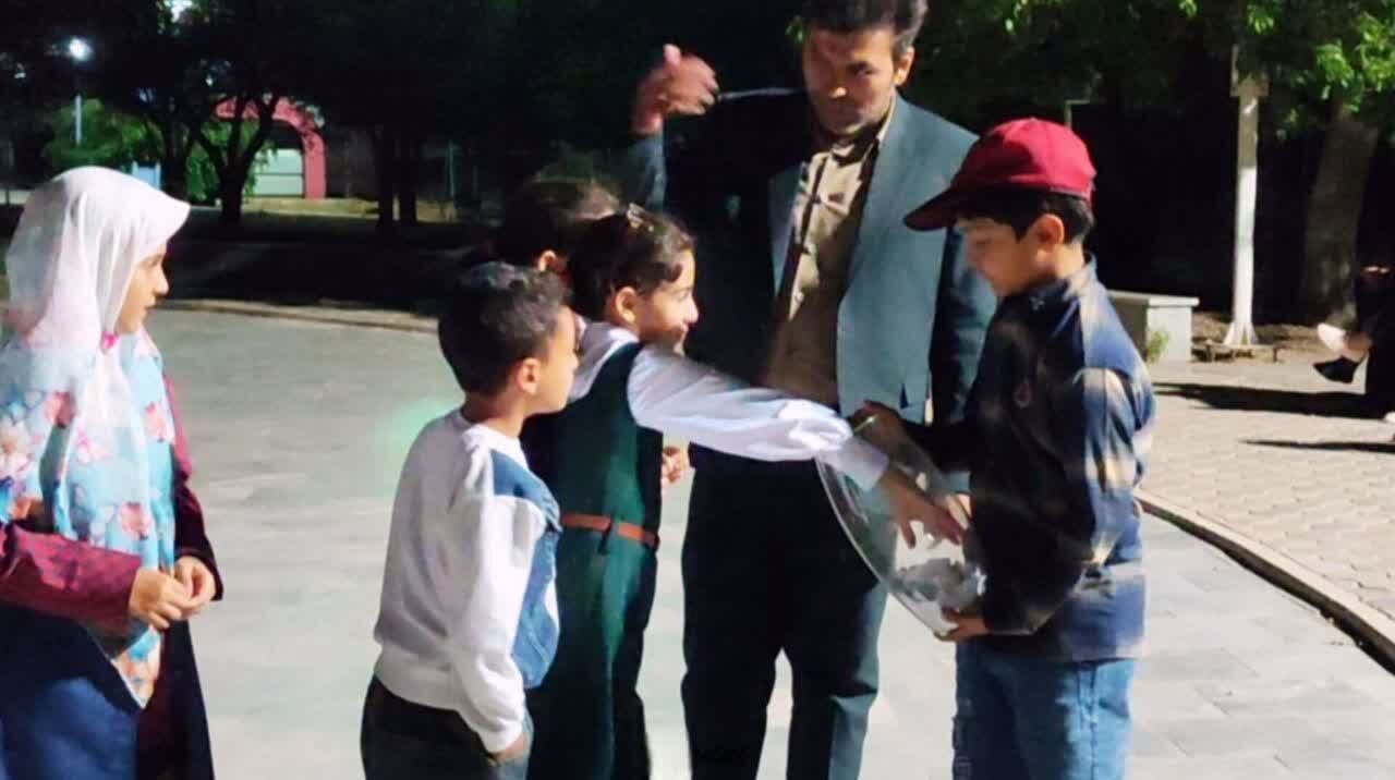 برگزاری همایش پیاده روی خانوادگی در باغ بانوان نجف آباد 