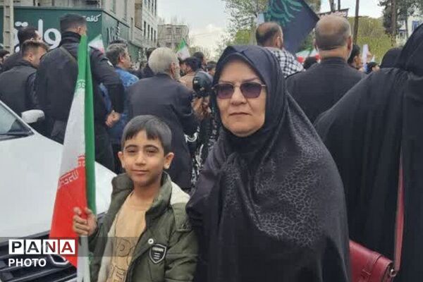 تشییع پیکر شهدا والامقام محله ۱۳ آبان ناحیه دو شهرری 