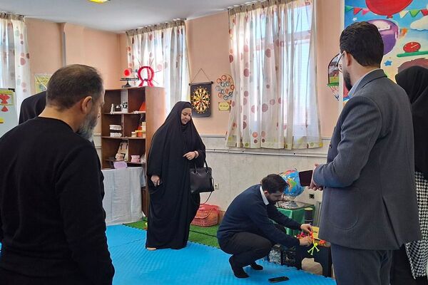 بازدید مسئولان آموزشی مقطع ابتدایی از طرح جابر بن حیان در دبستان ایمان